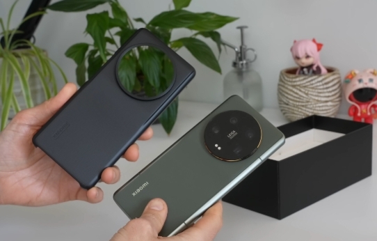 Xiaomi 13 ultra Phone and Case
