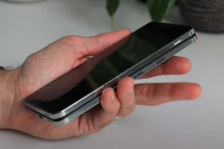 OnePlus Open edge mounted fingerprint power button