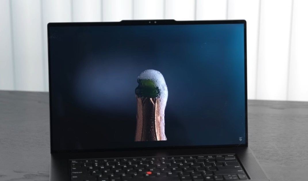 Lenovo ThinkPad Z16 Gen 2 Display