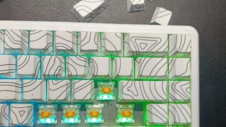 AJAZZ AK680 Max Keycaps and Switches