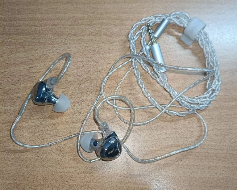 EarFun EH100 Wired headphone Design