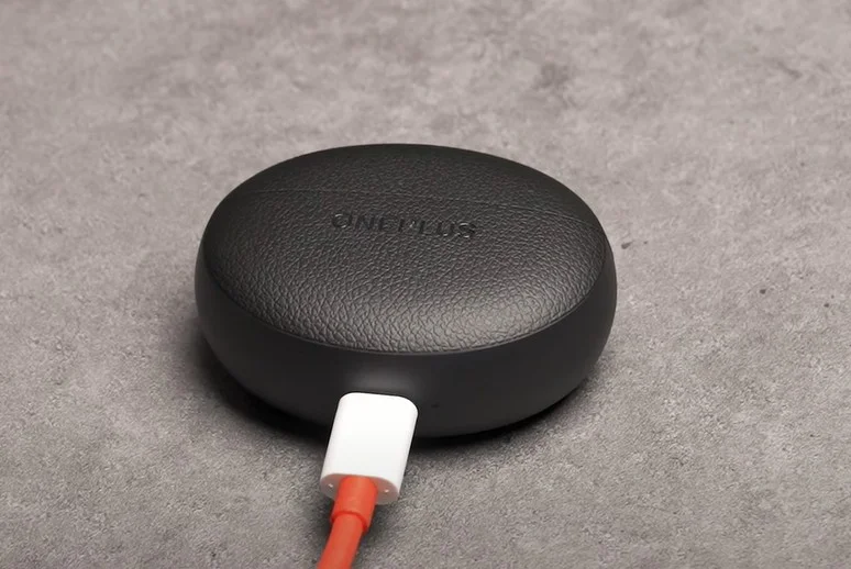 OnePlus Buds Pro 3 Charging Case