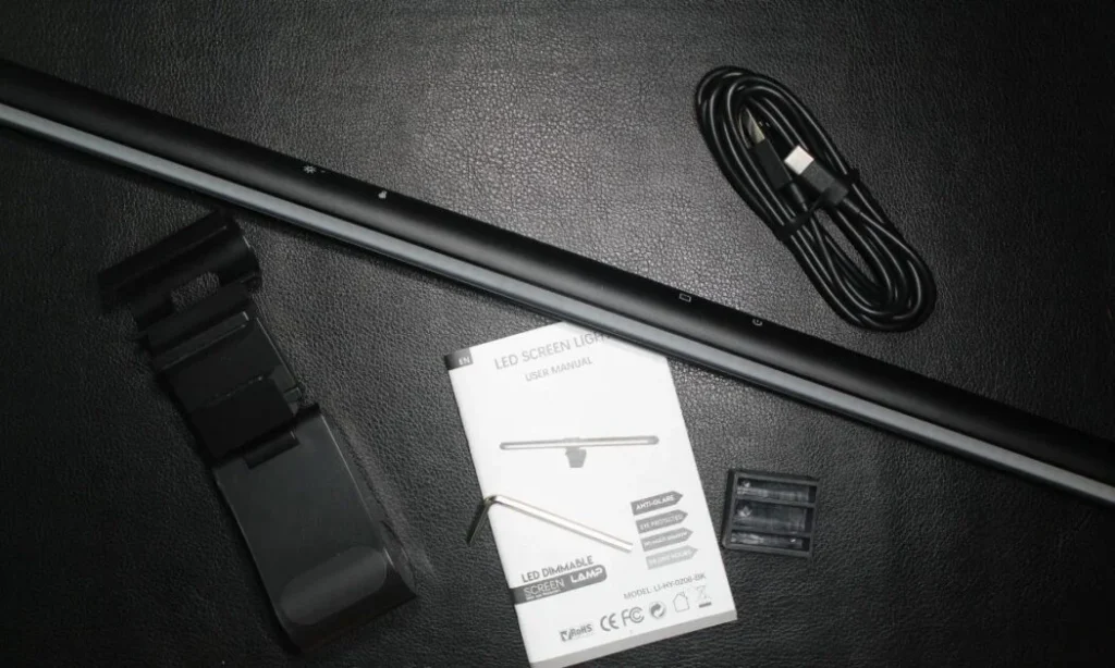 Quntis ScreenLinear Monitor Light bar unboxing