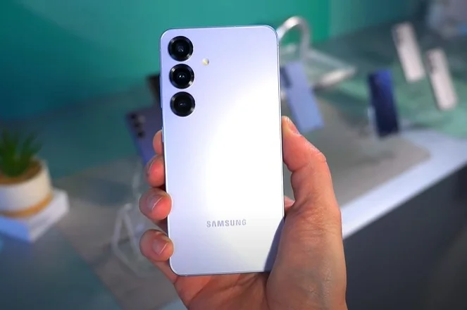 Samsung Galaxy S25 Review 1