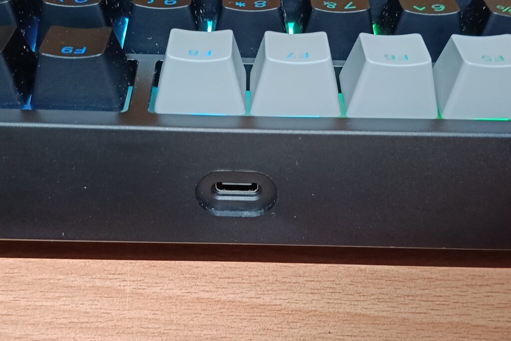 Tecware Phantom S Review - USB Type-C Port